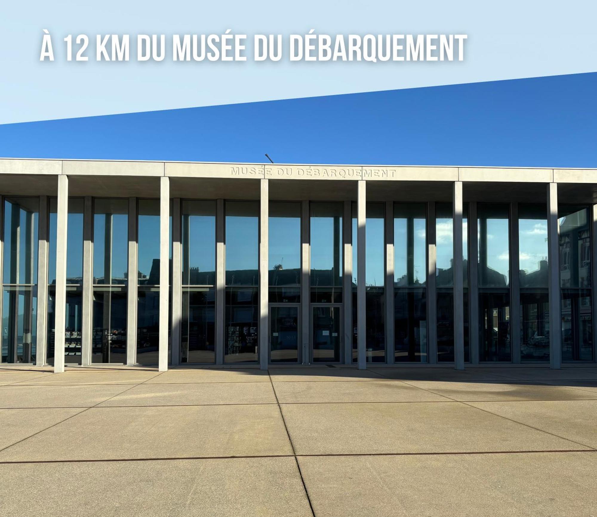 Freedom Grand Triplex Lumineux Decoration Contemporaine - Plein Centre Historique Bayeux - Parking Gratuit A Proximite Proche Commerces Restaurants - Plages Du Debarquement ภายนอก รูปภาพ
