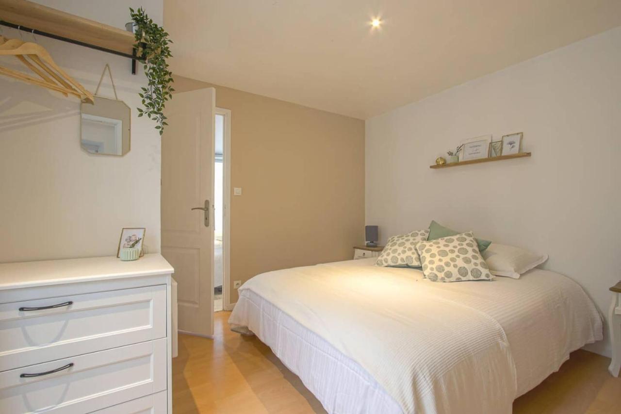 Freedom Grand Triplex Lumineux Decoration Contemporaine - Plein Centre Historique Bayeux - Parking Gratuit A Proximite Proche Commerces Restaurants - Plages Du Debarquement ภายนอก รูปภาพ