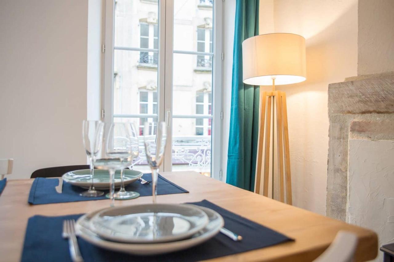 Freedom Grand Triplex Lumineux Decoration Contemporaine - Plein Centre Historique Bayeux - Parking Gratuit A Proximite Proche Commerces Restaurants - Plages Du Debarquement ภายนอก รูปภาพ
