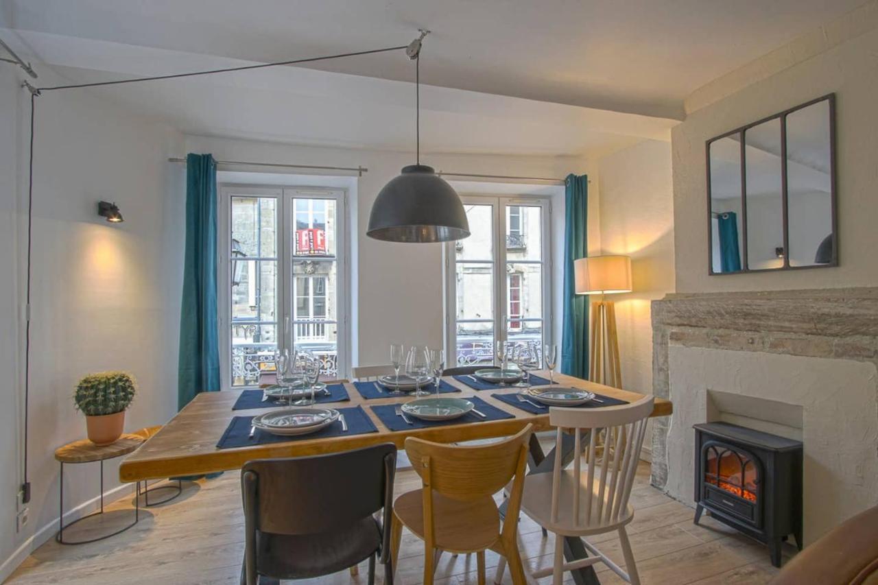 Freedom Grand Triplex Lumineux Decoration Contemporaine - Plein Centre Historique Bayeux - Parking Gratuit A Proximite Proche Commerces Restaurants - Plages Du Debarquement ภายนอก รูปภาพ