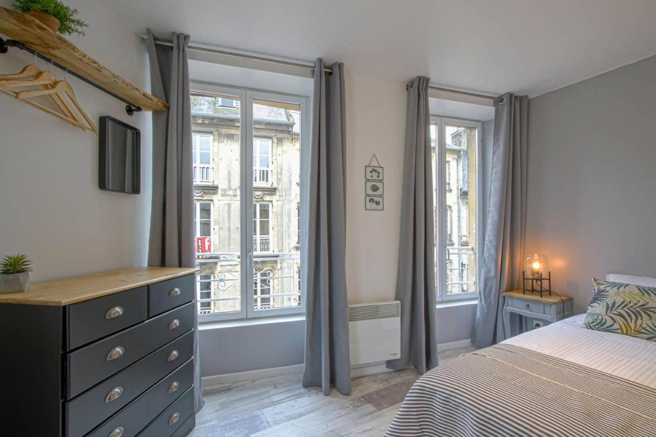 Freedom Grand Triplex Lumineux Decoration Contemporaine - Plein Centre Historique Bayeux - Parking Gratuit A Proximite Proche Commerces Restaurants - Plages Du Debarquement ภายนอก รูปภาพ