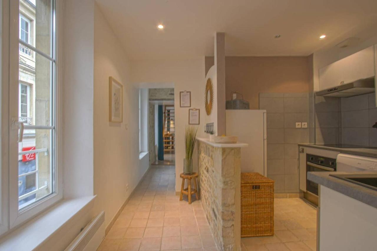 Freedom Grand Triplex Lumineux Decoration Contemporaine - Plein Centre Historique Bayeux - Parking Gratuit A Proximite Proche Commerces Restaurants - Plages Du Debarquement ภายนอก รูปภาพ