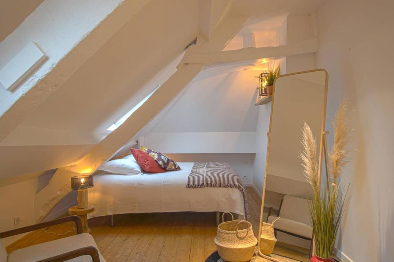 Freedom Grand Triplex Lumineux Decoration Contemporaine - Plein Centre Historique Bayeux - Parking Gratuit A Proximite Proche Commerces Restaurants - Plages Du Debarquement ภายนอก รูปภาพ