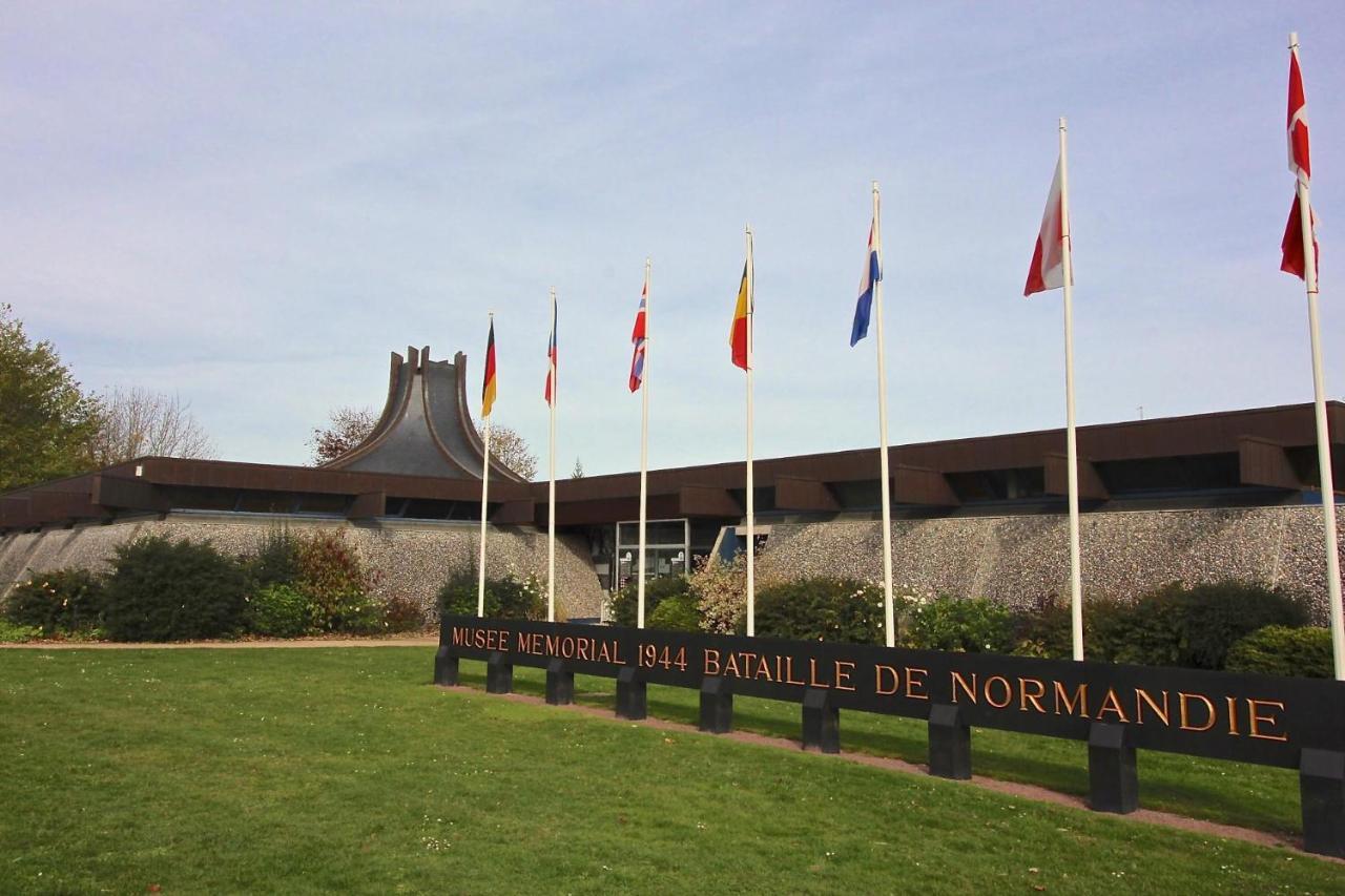 Freedom Grand Triplex Lumineux Decoration Contemporaine - Plein Centre Historique Bayeux - Parking Gratuit A Proximite Proche Commerces Restaurants - Plages Du Debarquement ภายนอก รูปภาพ